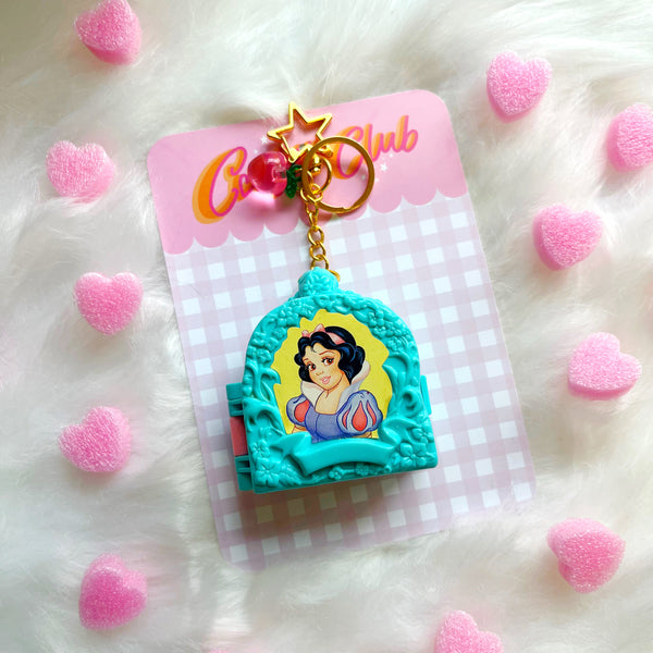 Vintage Snow White Locket Playset Bag Charm